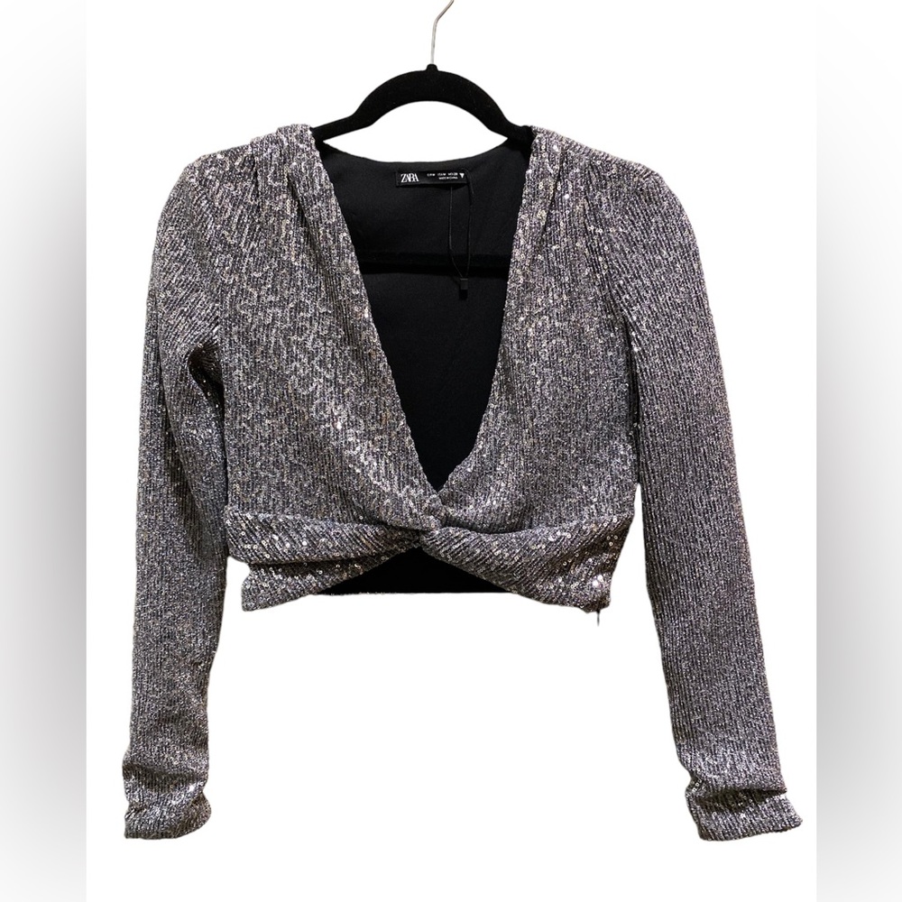 ✨NEW✨ ZARA SILVER SEQUIN KNOTTED TOP